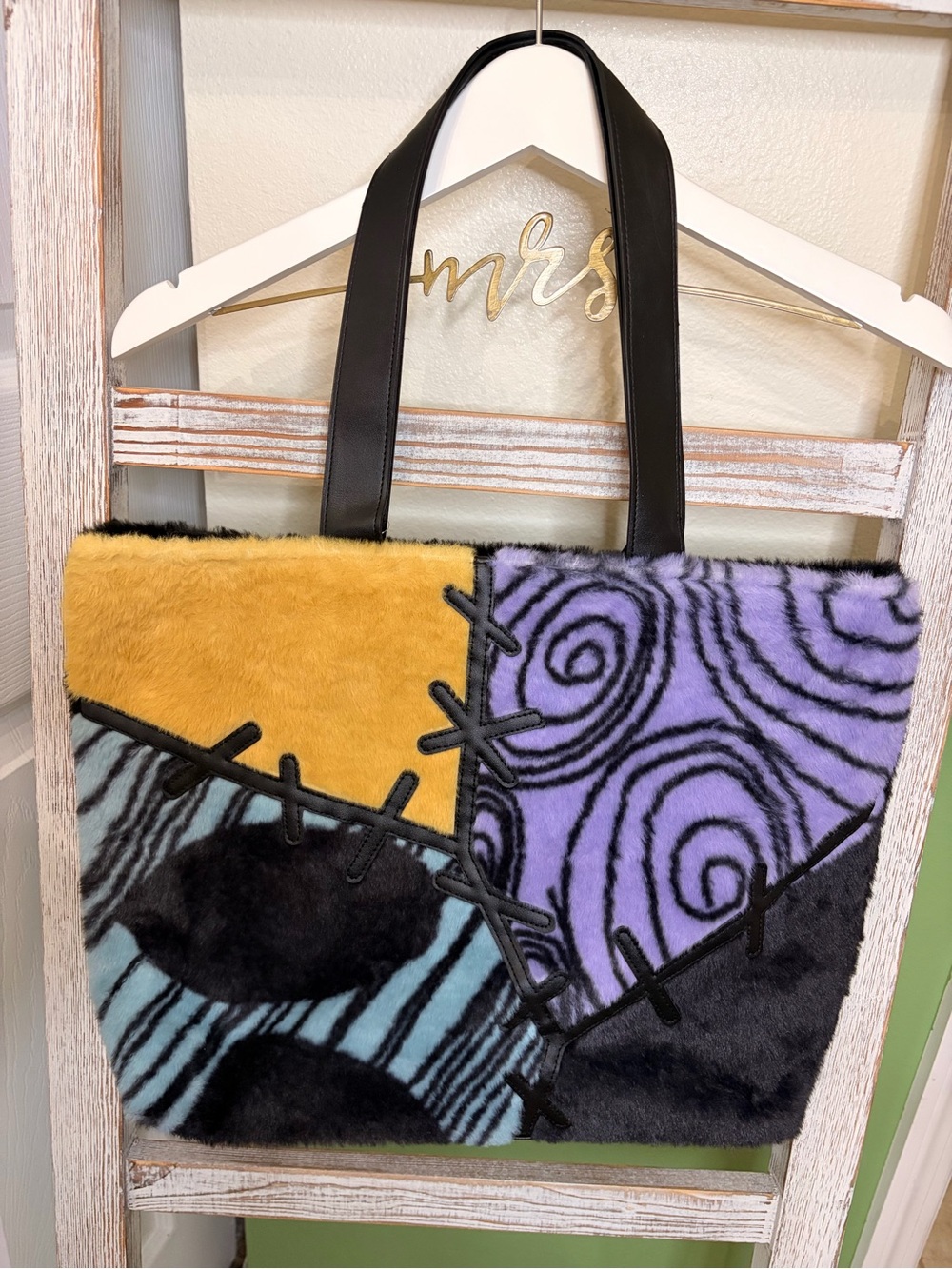 🖤 Bath & Body Works Nightmare Before Christmas Fuzzy Tote NWT